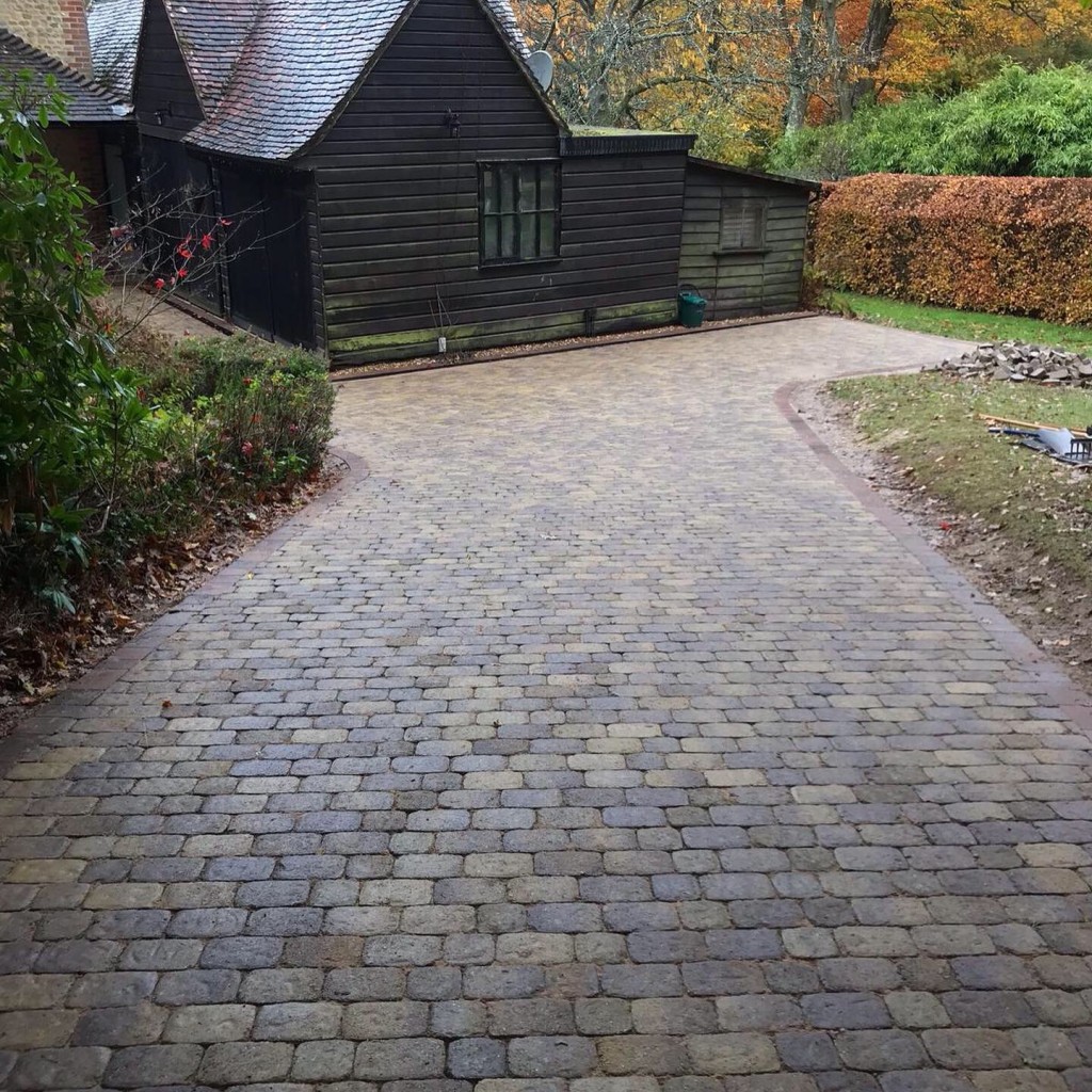 ABEC8387 E50C 443C 8AAF B8BC8322F2AC